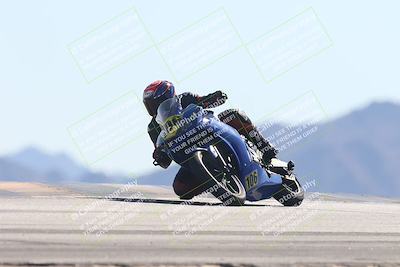 media/Oct-30-2025-Racers Edge (Thu) [[dabbdaf680]]/3-B Group/Session 4 Turn 9/